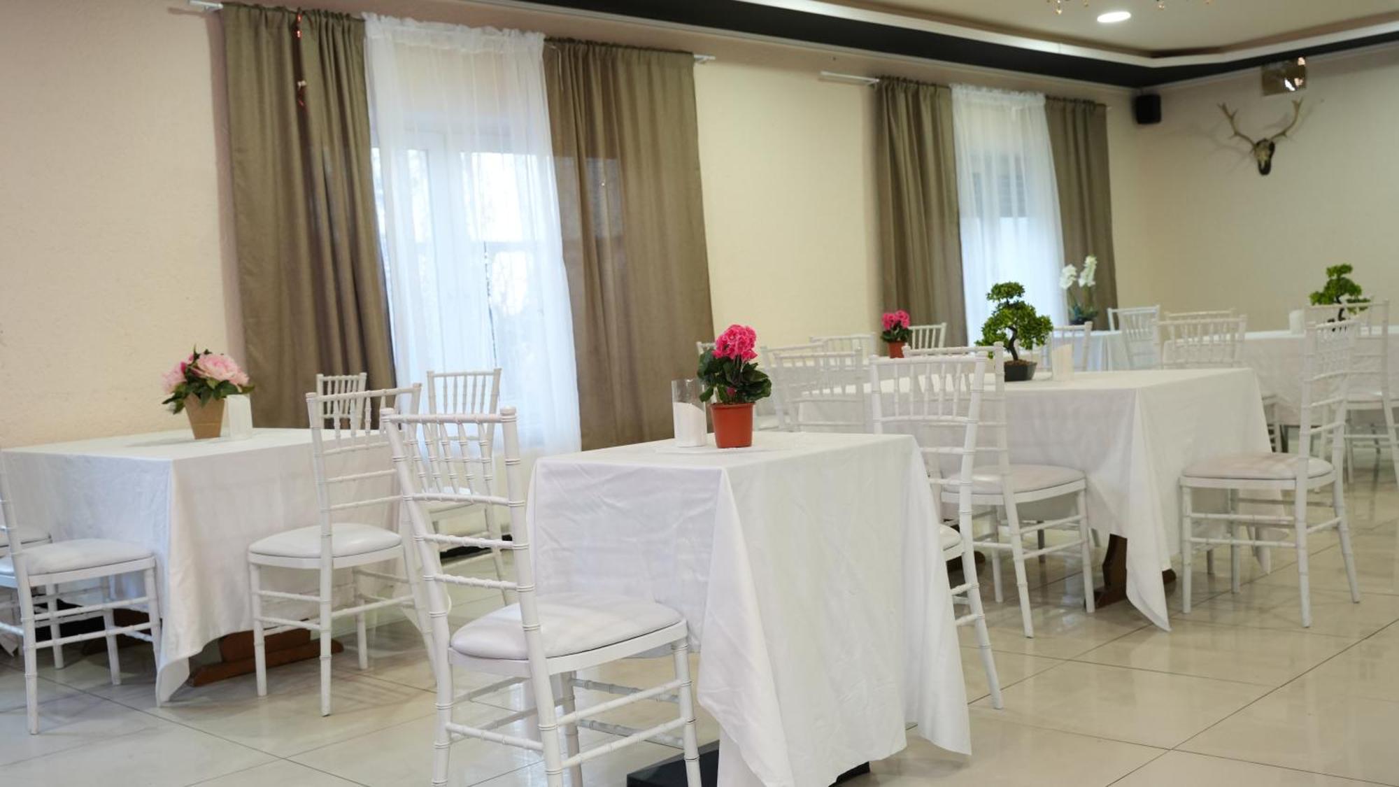 Sn Hotel And Restaurant Langgons Εξωτερικό φωτογραφία